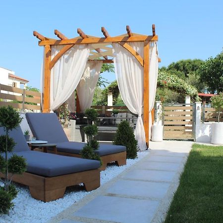 Azure Bliss Suites Nikiti  Esterno foto