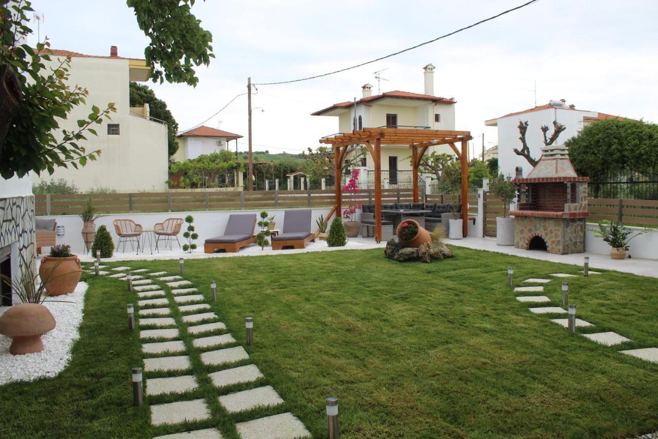 Azure Bliss Suites Nikiti  Esterno foto