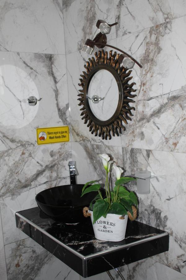 Azure Bliss Suites Nikiti  Esterno foto