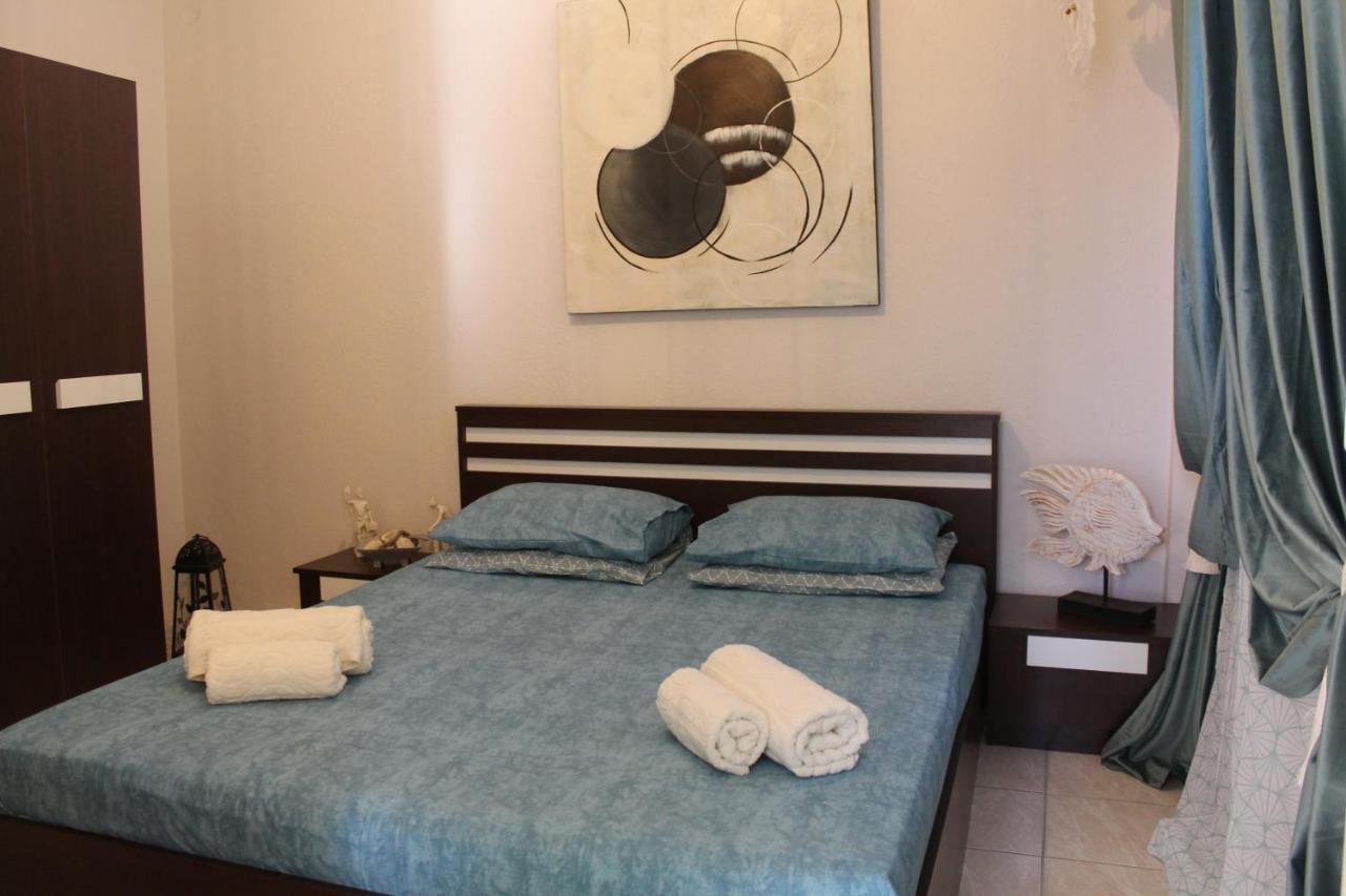 Azure Bliss Suites Nikiti  Esterno foto