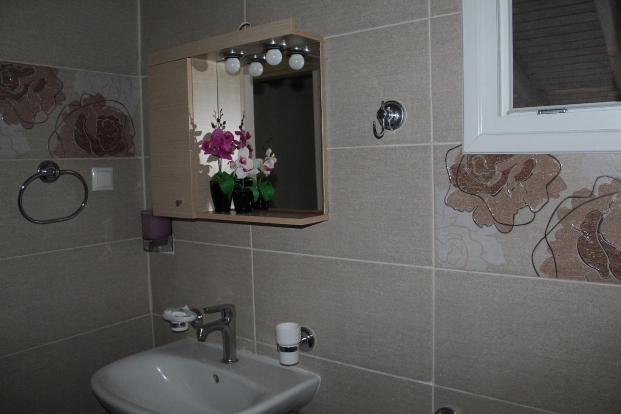 Azure Bliss Suites Nikiti  Esterno foto