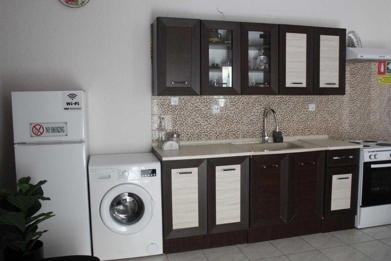 Azure Bliss Suites Nikiti  Esterno foto
