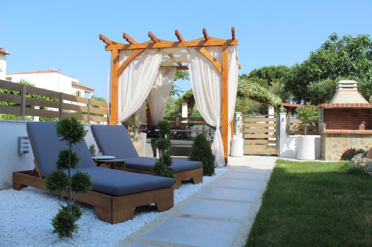 Azure Bliss Suites Nikiti  Esterno foto