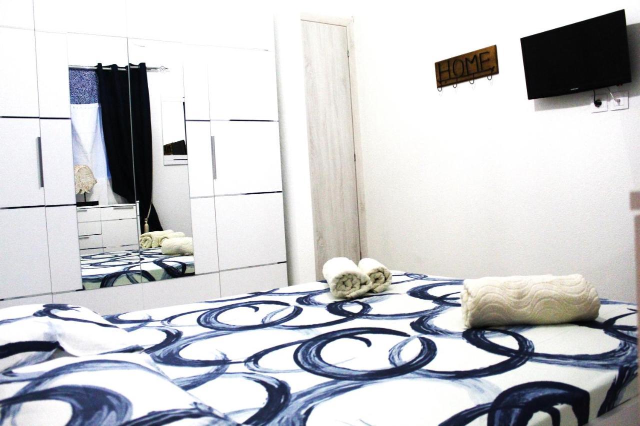 Azure Bliss Suites Nikiti  Esterno foto